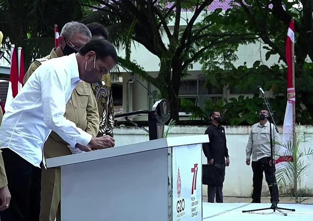 Foto: Capital Outflow Rp110 T per Tahun, Jokowi Sedih Warga Berobat ke Luar Negeri | Pifa Net