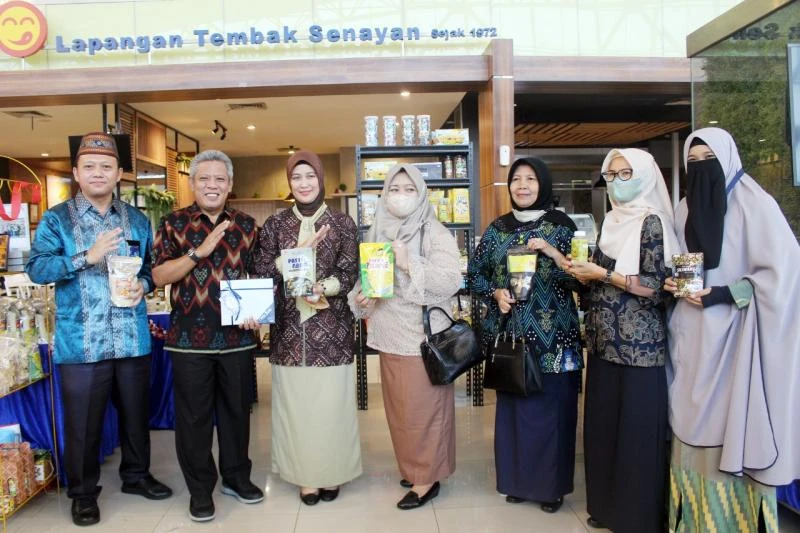 Foto: Muda Apresiasi Bandara Supadio Dukung Upaya Peningkatan Ekonomi Kreatif | Pifa Net