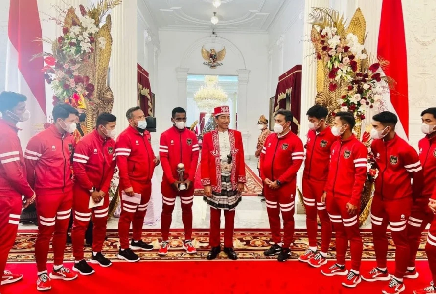 Foto: Garuda Asia Bangga Diundang Presiden Ikuti Upacara HUT ke-77 Republik Indonesia di Istana | Pifa Net