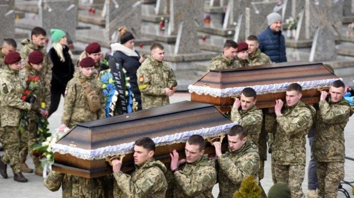 Foto: Perang Tak Kunjung Usai, Sekitar 9.000 Tentara Ukraina Tewas Selama Invasi Rusia | Pifa Net
