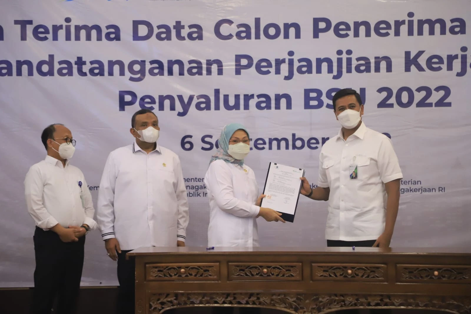 Foto: Terima Data Calon Penerima dari BPJS, Kemnaker Segera Salurkan Bantuan Subsidi Upah 2022 | Pifa Net