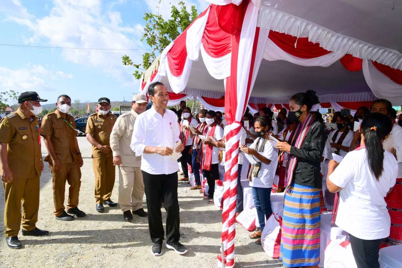 Foto: Jokowi: Pemerintah Terus Dorong Penyaluran BLT BBM di Seluruh Indonesia | Pifa Net