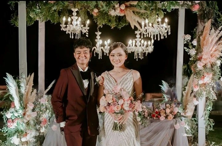 Foto: Reza Arap Diduga Selingkuh, Rossa Sebut Suka yang Sipit-Sipit, Hingga Wendy Walters Pergi dari Rumah | Pifa Net