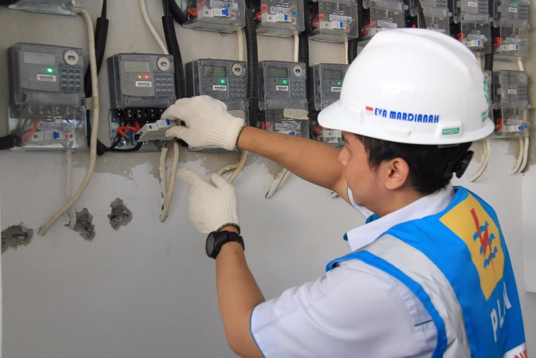 Foto: Pemerintah Salurkan Bantuan Pasang Listrik Baru Gratis ke 83.000 Rumah Masyarakat Kurang Mampu | Pifa Net