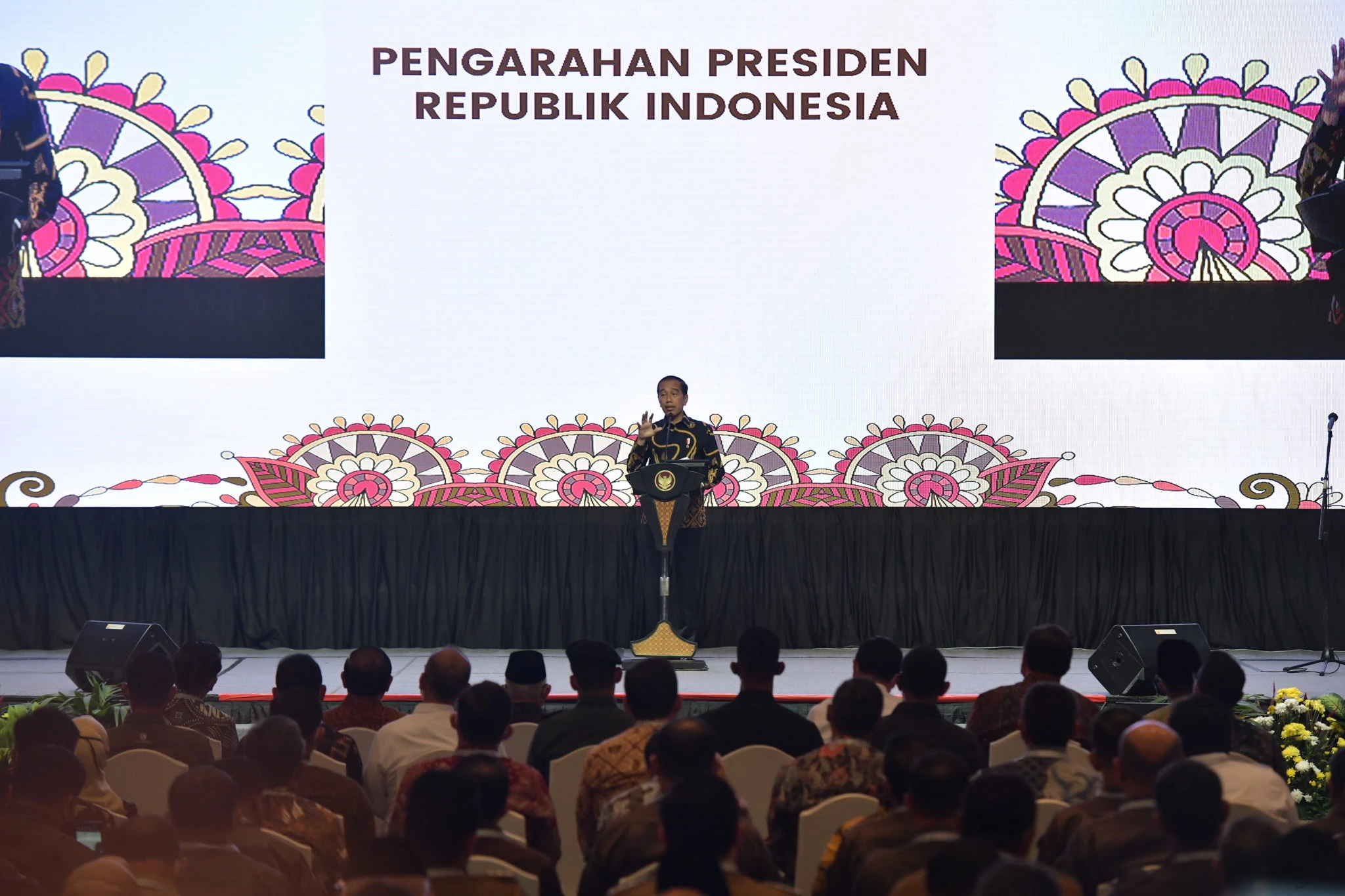Foto: Jaga Devisa, Presiden Minta Kepala Daerah Ajak Masyarakat Wisata di Dalam Negeri | Pifa Net