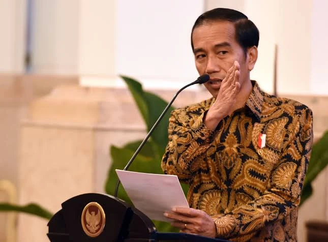 Foto: Imbas Tragedi Kanjuruhan yang Tewaskan 182 Orang, Presiden Perintahkan PSSI Setop Liga 1 Sampai Evaluasi Dilakukan | Pifa Net