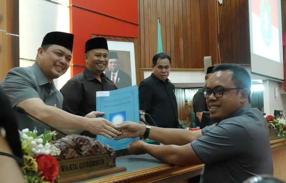 Foto: Wakil Ketua DPRD Sebut Infrastruktur dan IPM Masih Jadi PR Gubernur Kalbar | Pifa Net