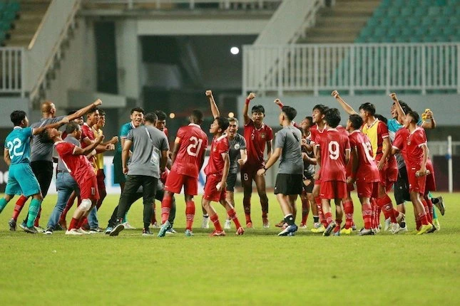 Foto: Kalahkan UEA, Indonesia Pimpin Klasmen Sementara Grup B Kualifikasi Piala Asia U-17 | Pifa Net