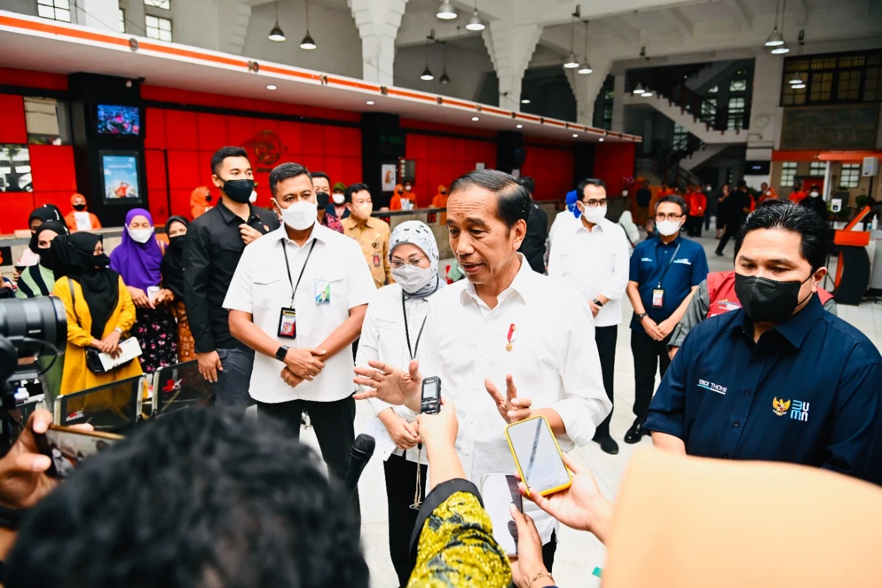 Foto: Presiden Panggil Jajaran Pejabat Polri ke Istana Hari Ini, Mereka Dilarang Bawa Penutup Kepala hingga Ajudan | Pifa Net