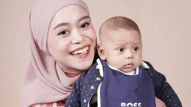 Foto: Drama Berlanjut! Lesti Kejora Disebut Lakukan Eksploitasi Anak, Bisa Terancam Pidana 5 Tahun Penjara | Pifa Net