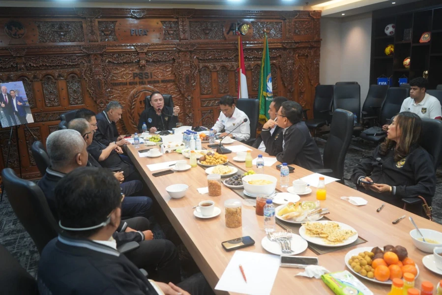 Executive Committee PSSI melaksanakan Exco emergency meeting, Jumat (28/10/2022) malam. (Foto: Dok. PSSI)