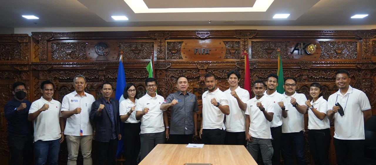 Asosiasi Pesepak Bola Profesional Indonesia (APPI) saat menyambangi kantor PSSI di Senayan, Selasa (8/11/2022).
