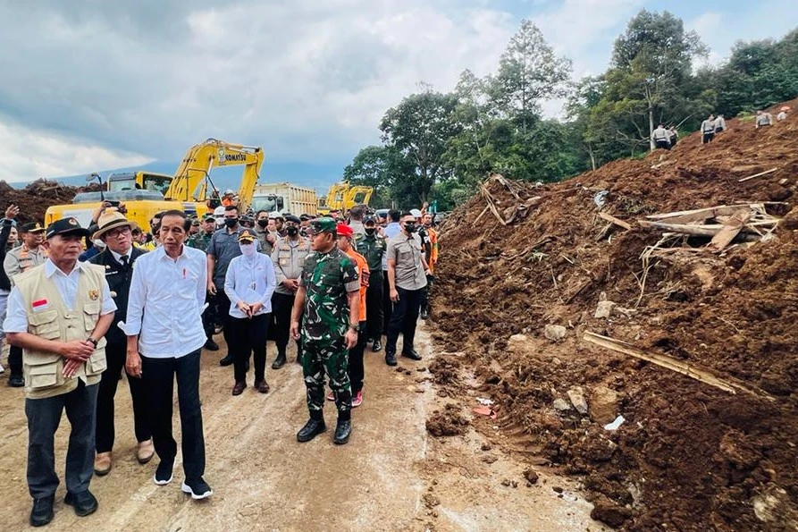 Foto: Presiden Jokowi Sampaikan Duka Cita atas Gempa di Cianjur | Pifa Net
