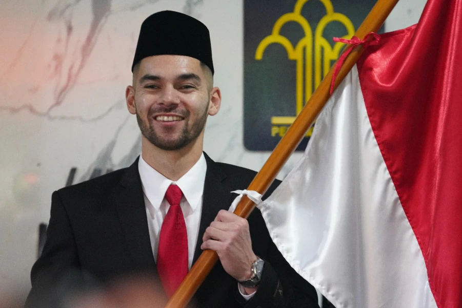 Pemain naturalisasi, Sandy Walsh usai mengucapkan sumpah WNI. (Foto: Dok. PSSI)