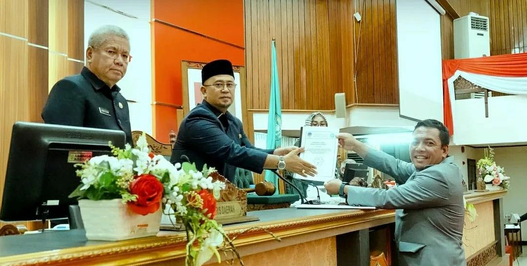 Foto: APBD Kalbar Tahun Anggaran 2023 Akhirnya Ketuk Palu | Pifa Net