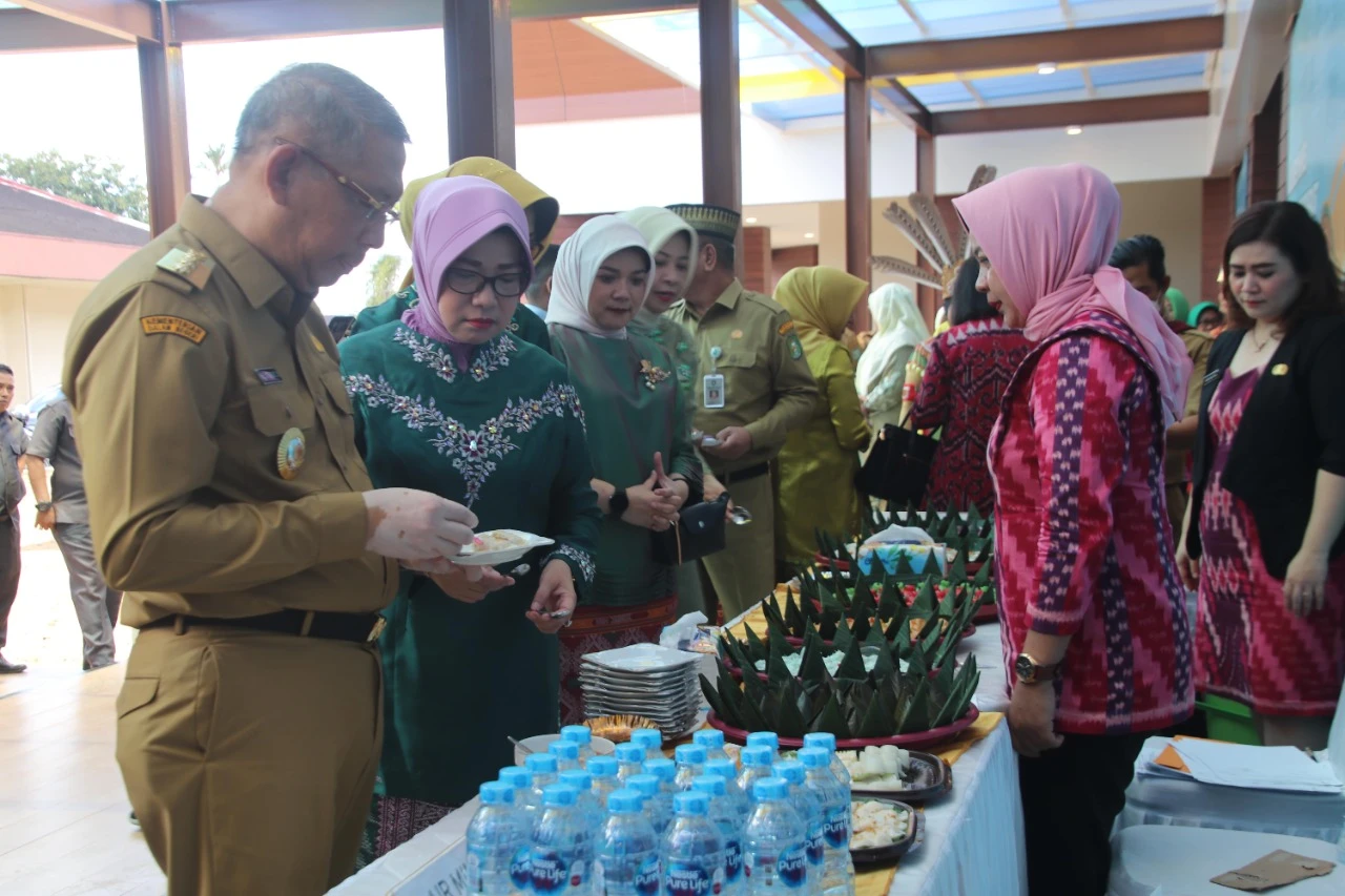 Foto: Gubernur Dorong Aspek Promosi Tingkatkan Produktivitas Produk Khas Kalbar | Pifa Net
