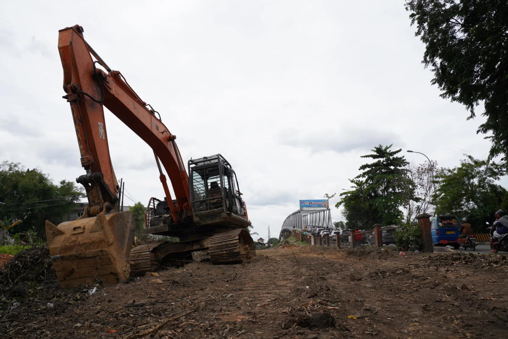 Foto: DPRD Kalbar Dorong Proyek Duplikasi Jembatan Kapuas I Tuntas Sesuai Jadwal | Pifa Net