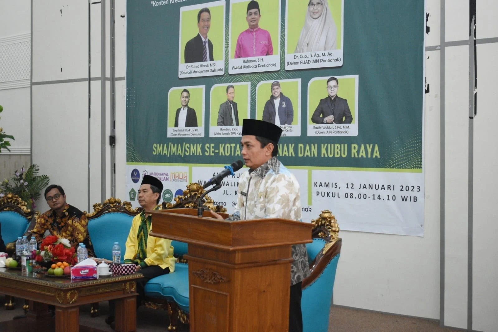Foto: Bahasan: Kedepankan Adab Saat Berdakwah di Medsos | Pifa Net