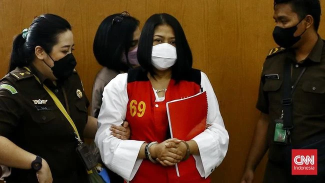Foto: Kecewa Putri Dituntut 8 Tahun Penjara, Kuasa Hukum Keluarga Brigadir J: Mending Bebaskan Sajalah! | Pifa Net
