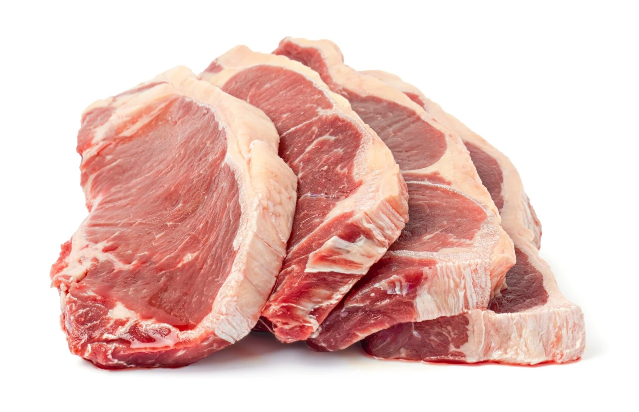 Harga daging babi di Pontianak naik drastis menjelang Imlek 2023. (Foto: Dok. PIFA/Freepik tonwanniwat)