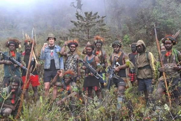 Foto: 10 Hari Pilot Susi Air Disandera KKB Papua, Panglima TNI: Masih Negosiasi Pembebasannya | Pifa Net