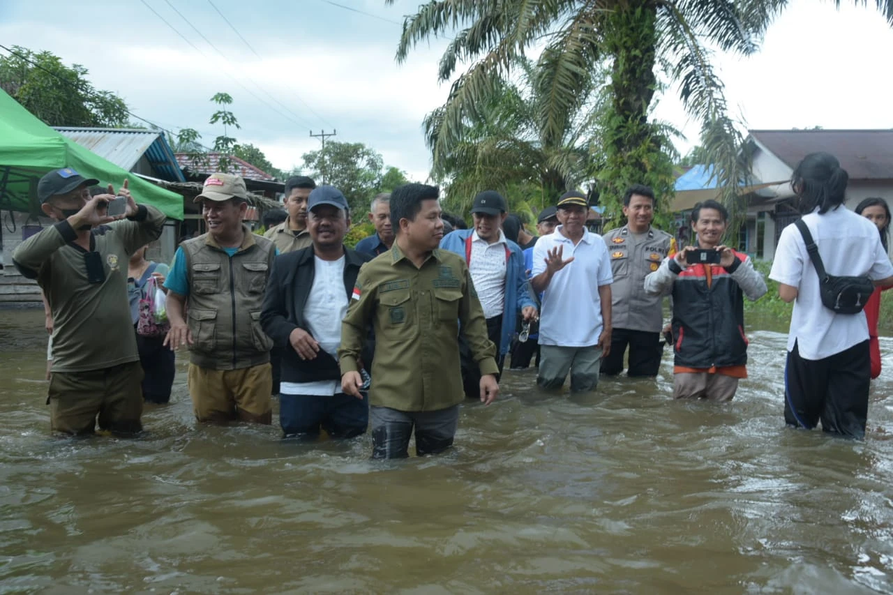 Kondisi banjir di Kabupaten Sambas. (Dok. Istimewa)
