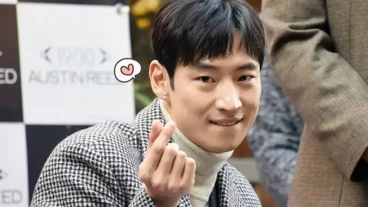 Foto: Merasa Kesepian, Lee Je Hoon Ngaku Butuh Pendamping | Pifa Net