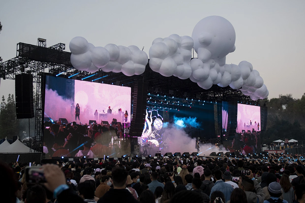 Foto: Head In The Clouds Siap Hadir di Jakarta Kembali, Warganet Berharap NewJeans Turut Tampil | Pifa Net