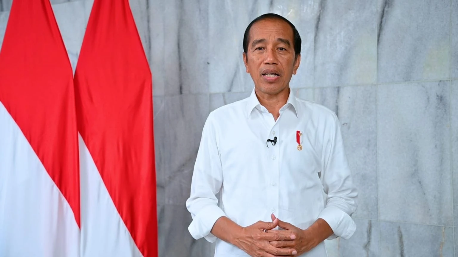 Presiden Joko Widodo (Jokowi) mengajak semuah pihak menjadikan masalah batalnya penyelenggaraan Piala Dunia U-20 sebagai pembelajaran bersama. (Setkab RI)