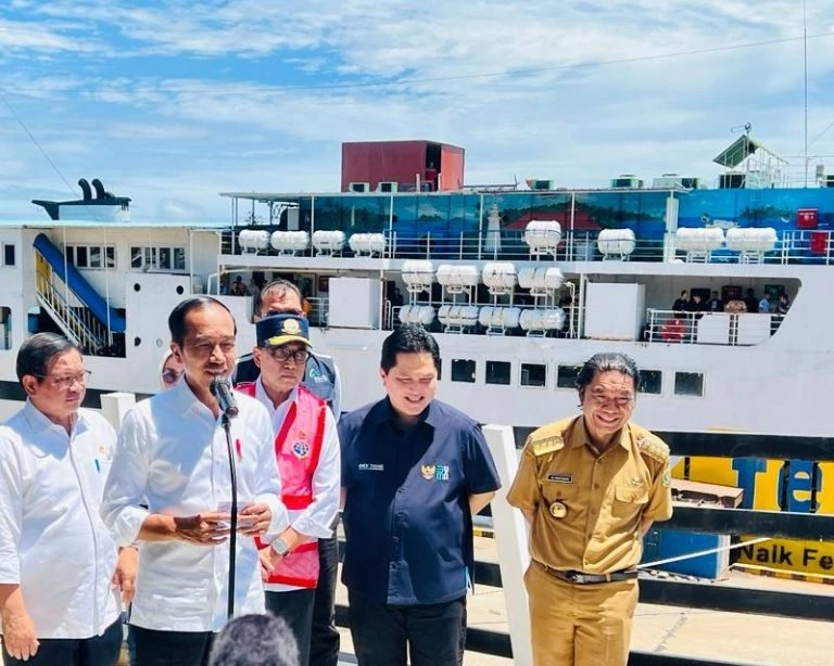 Foto: Tinjau Pelabuhan Merak, Presiden Imbau Pemudik Hati-hati dan Antisipasi Puncak Arusnya | Pifa Net
