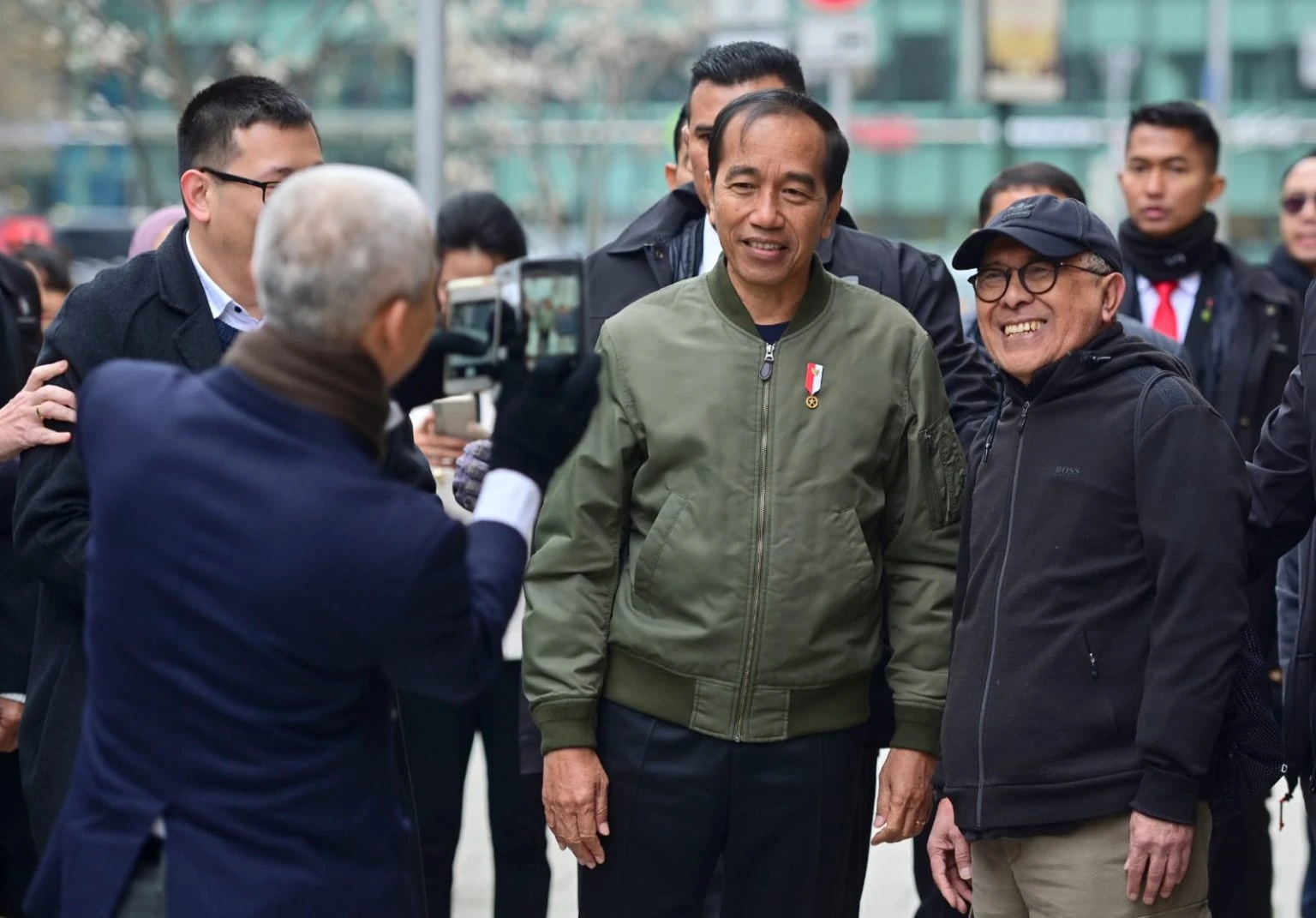 Foto: Hari ke-2 di Hannover, Presiden Sapa Masyarakat Indonesia hingga Bertemu Kanselir Jerman | Pifa Net