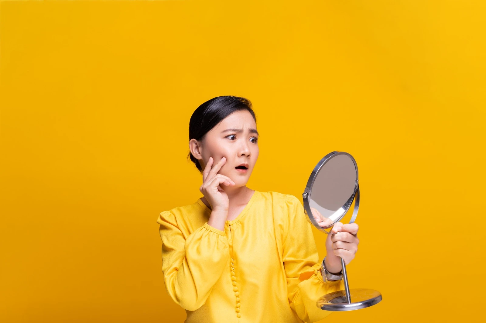 Foto: Kamu Termasuk Introvert atau Ekstrovert? Kenali 5 ciri-cirinya Ini | Pifa Net