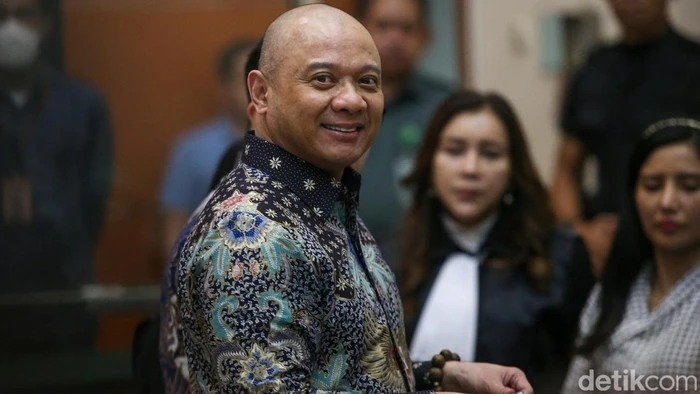 Foto: Divonis Penjara Seumur Hidup, Pengabdian dan Penghargaan Ringankan Teddy Minahasa | Pifa Net