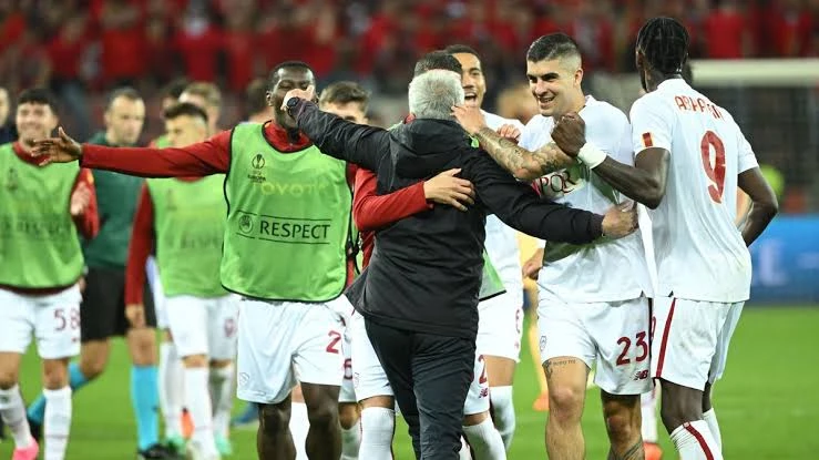 AS Roma menyusul Inter Milan, melaju ke final kompetisi Eropa. (Getty Images)