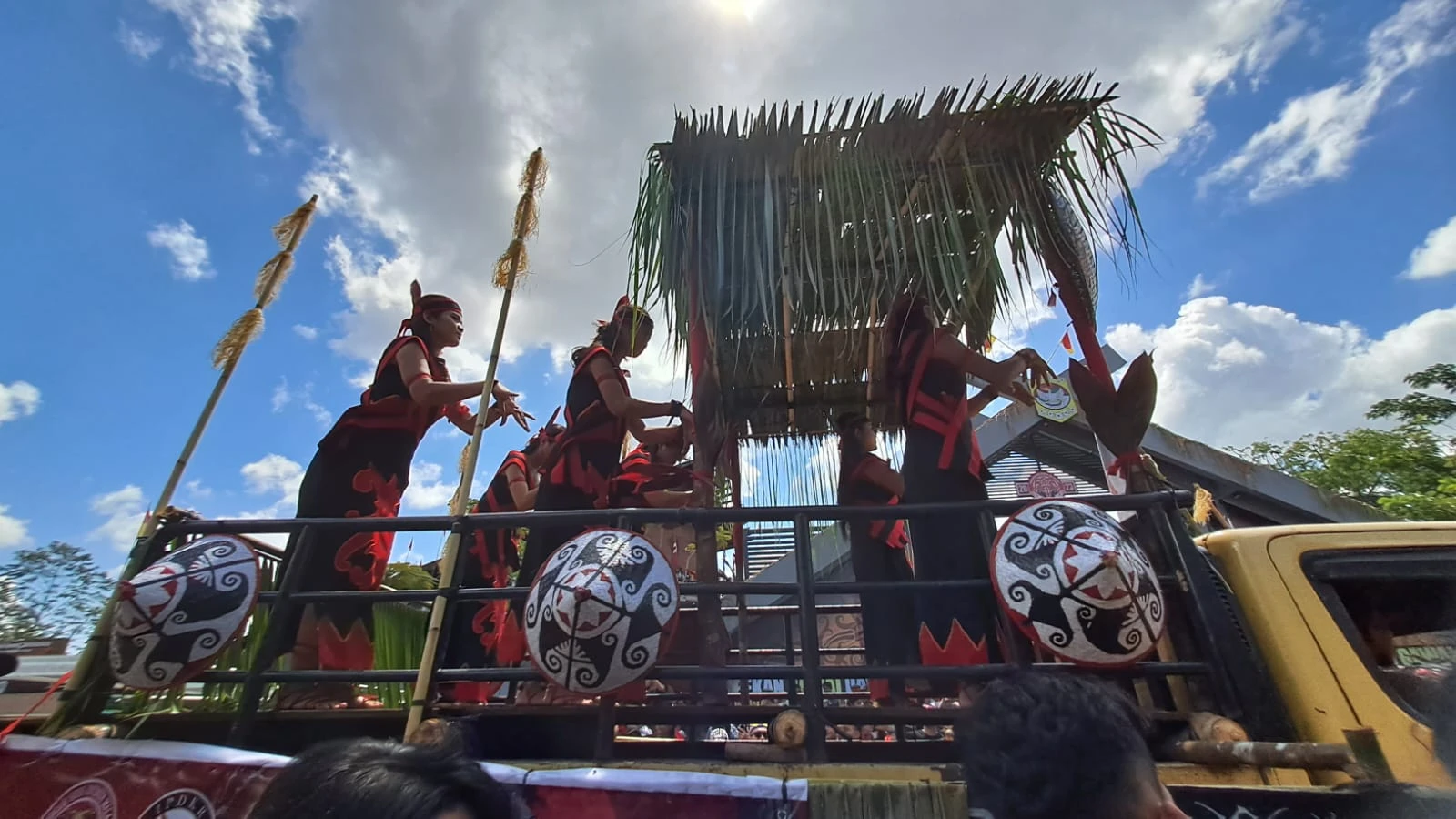 Foto: Ketua DPRD Kalbar Hadiri Pembukaan Pekan Gawai Dayak ke-37 | Pifa Net