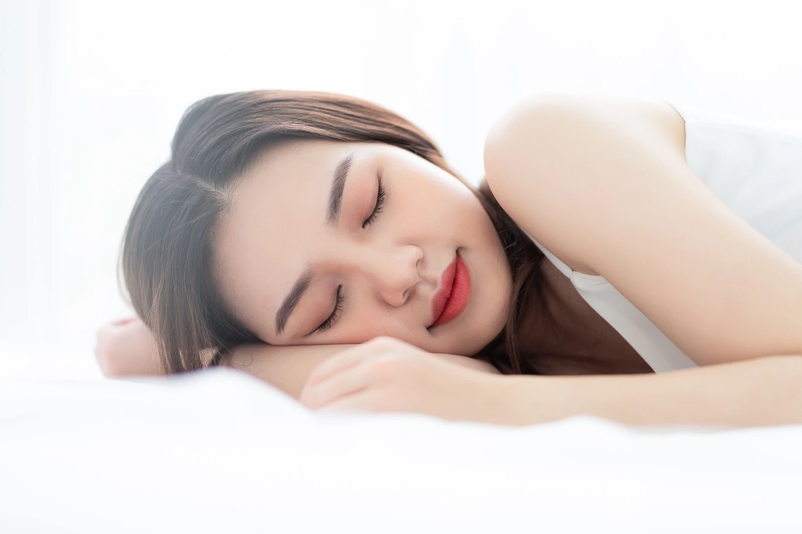 Manfaat penting tidur, salah satunya untuk meningkatkan kesehatan jantung. (Ilustrasi: Freepik timeimage)