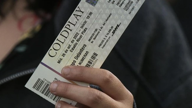 Foto: Heboh, Tiket Konser Coldplay Jadi Mahar Pernikahan | Pifa Net