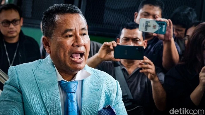 Pengacara Hotman Paris Hutapea bakal membantu Inara Rusli. (Detikcom)