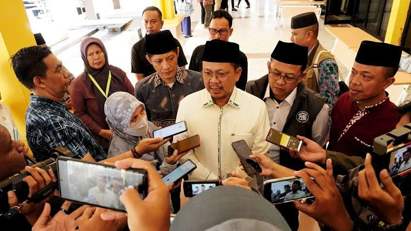 Kemenag RI menyampaikan protes kepada Saudi Airline karena jemaah kelaparan saat delay. (Dok. Kemenag RI)