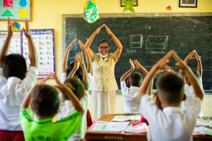 DPRD Kalbar mendorong Pemprov mengevaluasi Kepala Sekolah dan Guru. (Antara)