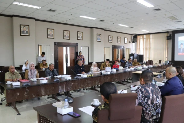 Foto: Banmus Dewan Kalbar Studi Banding ke DPRD Kaltim, Timba Ilmu Tugas dan Fungsi | Pifa Net