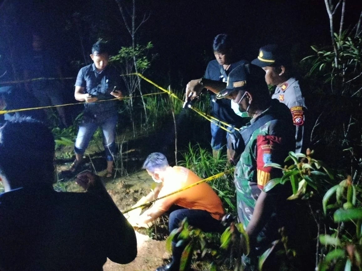 Penemuan kerangka perempuan di Kabupaten Sambas, Kalbar. (Dok. Istimewa)