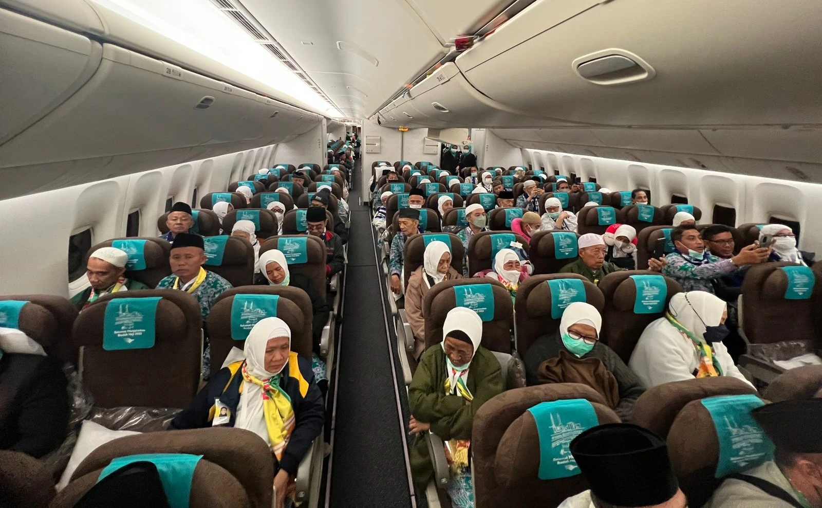 Foto: Kemenag Minta Maskapai Kooperatif, Informatif, dan Solutif untuk Kenyamanan Jemaah Haji | Pifa Net