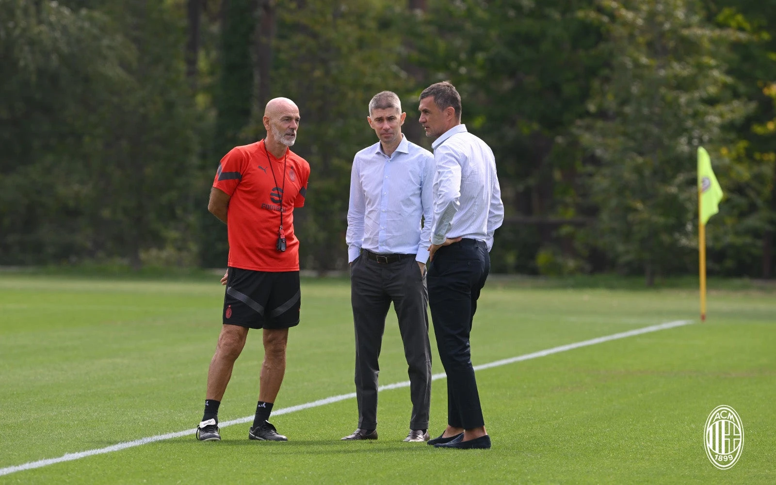 Foto: 4 Hari Pasca Dipecat AC Milan, Maldini-Massara Bertemu Pioli Makan Siang Bersama | Pifa Net