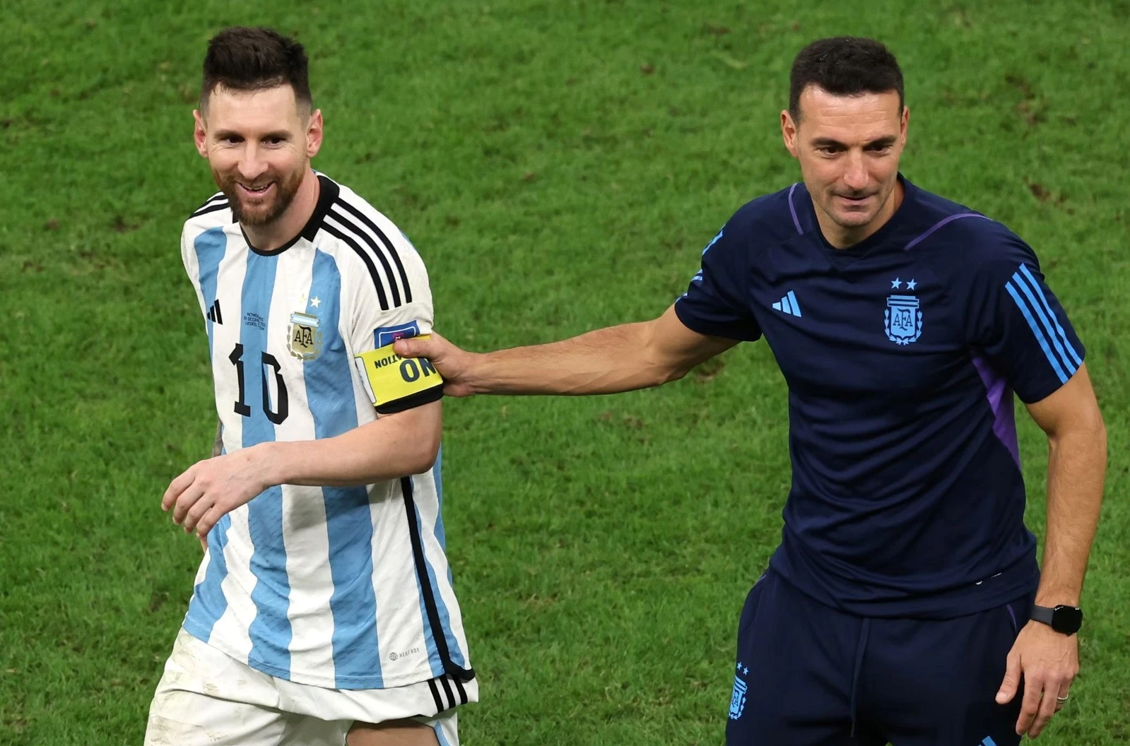 Scaloni mengungkapkan penyebab Lionel Messi batal ke Indonesia. (Getty Images)