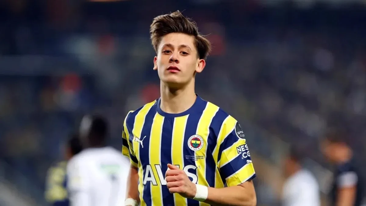 Foto: Real Madrid Kalahkan Barcelona dalam Perburuan Arda Guler, The Next Mesut Ozil | Pifa Net