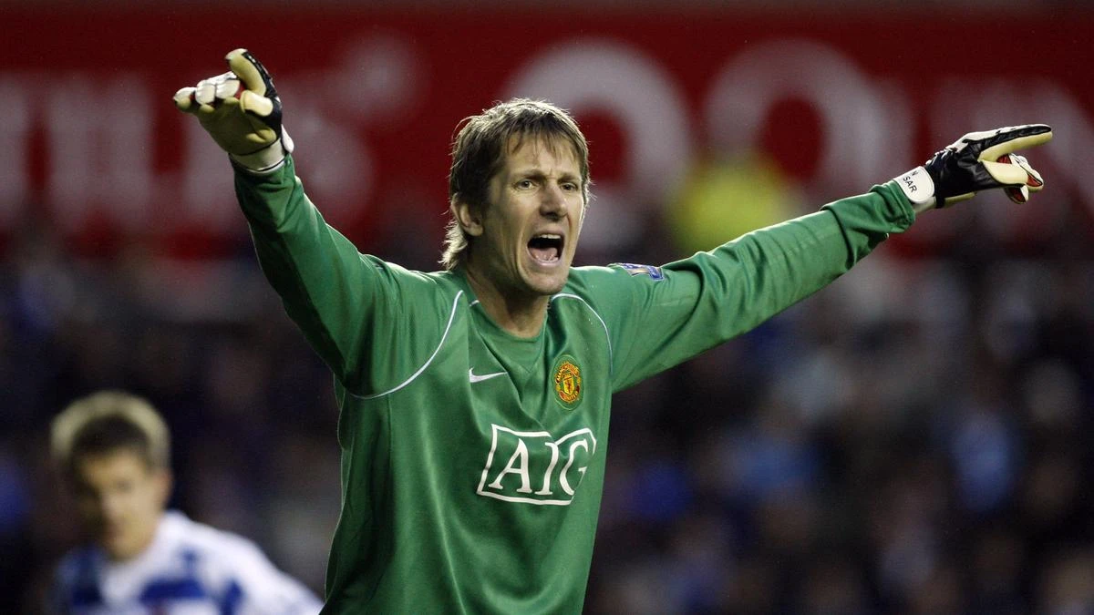 Foto: Edwin van der Sar Alami Pendarahan Otak, Dukungan Mengalir dari Mantan Klub dan Rekan Setimnya | Pifa Net