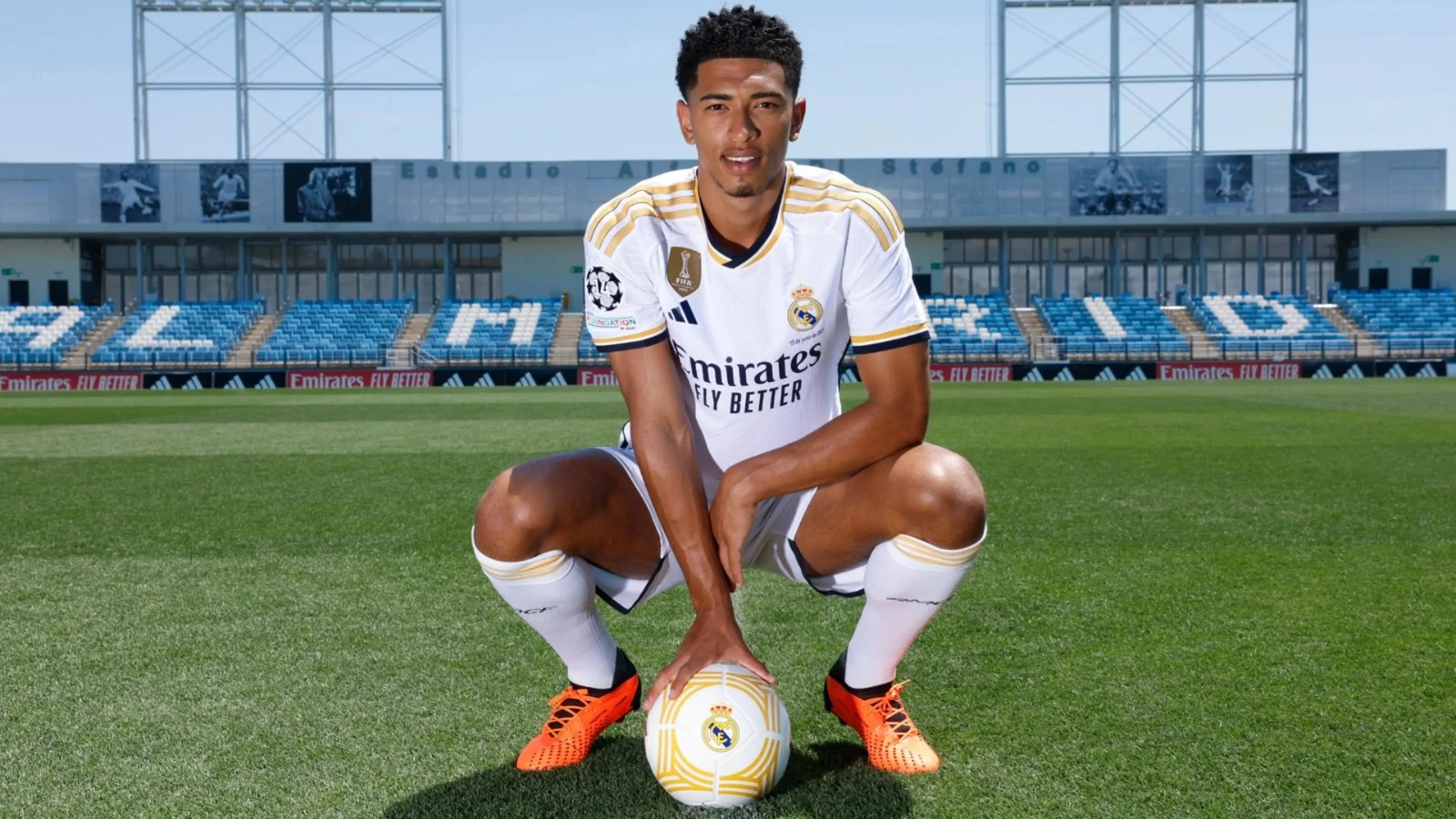 Wonderkid Inggris, Jude Bellingham menyatakan kesiapannya untuk beraksi bersama Real Madrid setelah memastikan cedera lututnya pulih. (Getty Images via GOAL.com)