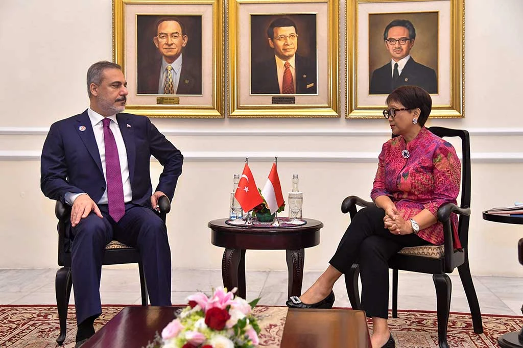 Foto: Menlu Turki dan RI Bahas Isu Islamofobia hingga Terorisme Global | Pifa Net