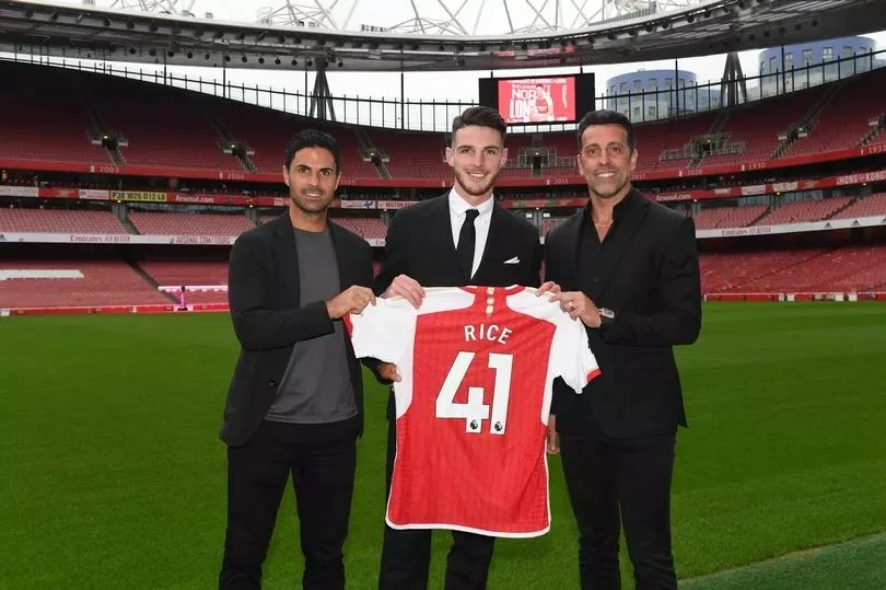 Foto: Demi Raih Trofi, Declan Rice Siap Berjuang Bersama Arsenal | Pifa Net